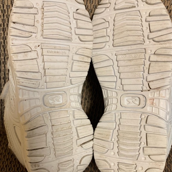 Stride rite Cooper Velcro kids white tennis shoes - Picture 7 of 9